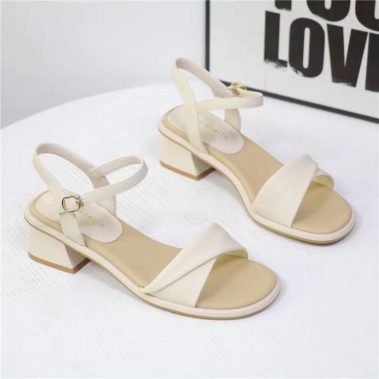 Evening Breeze Block Heel Sand - Ankle Strap Attachment recensione e prezzo