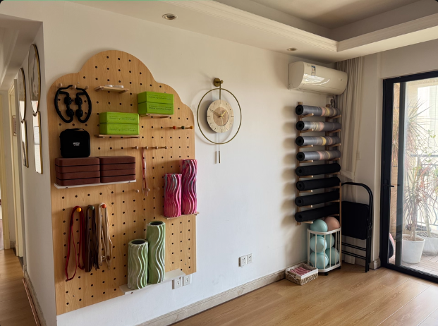 Wooden Yoga Mat Holder Wall Mo - Home Gym Yoga Mat Storage recensione e prezzo