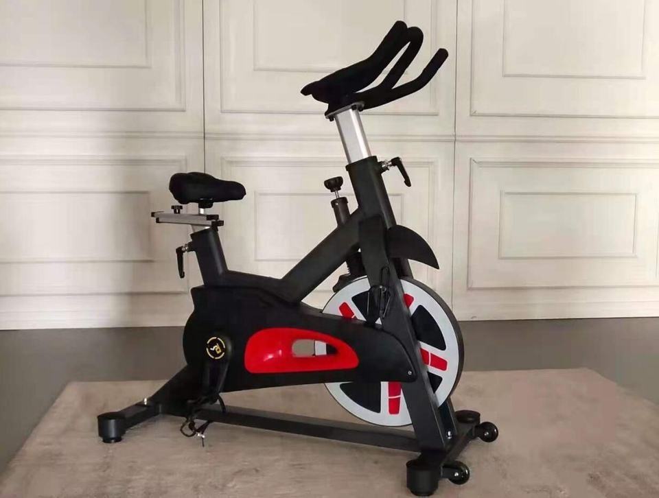 Commercial Gym home Fitness  A - Home Gym Bike recensione e prezzo